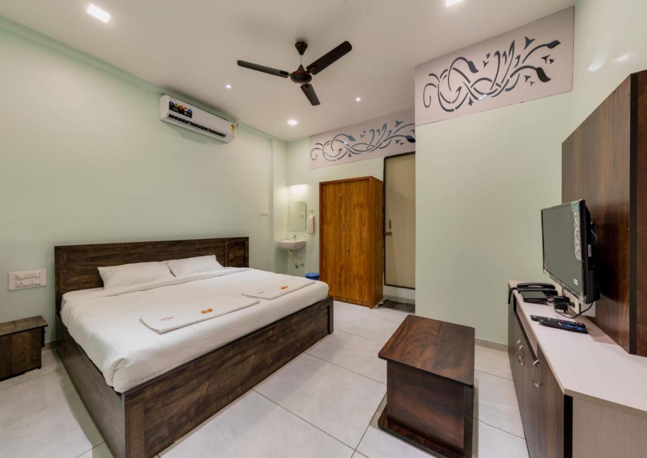 Hotel Saheb Colhapur Exterior foto