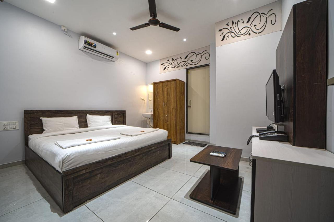 Hotel Saheb Colhapur Exterior foto
